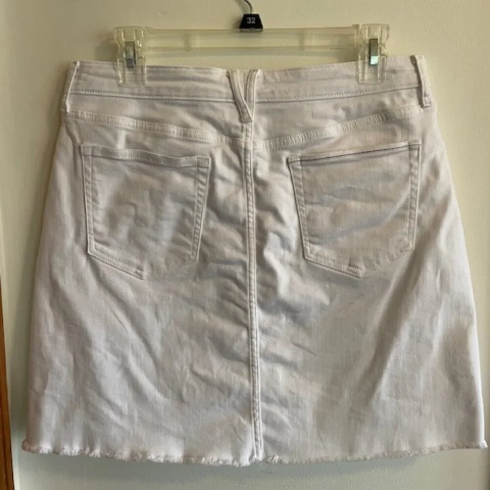 VINEYARD VINES Delaney Denim Mini Skirt White 8 - Picture 3 of 16